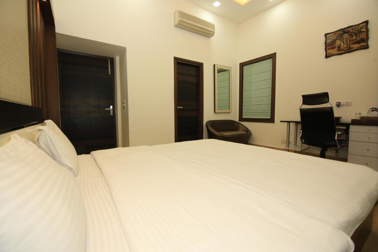 Avanti Tenantry-Luxurious Service Apartments นิวเดลี ภายนอก รูปภาพ