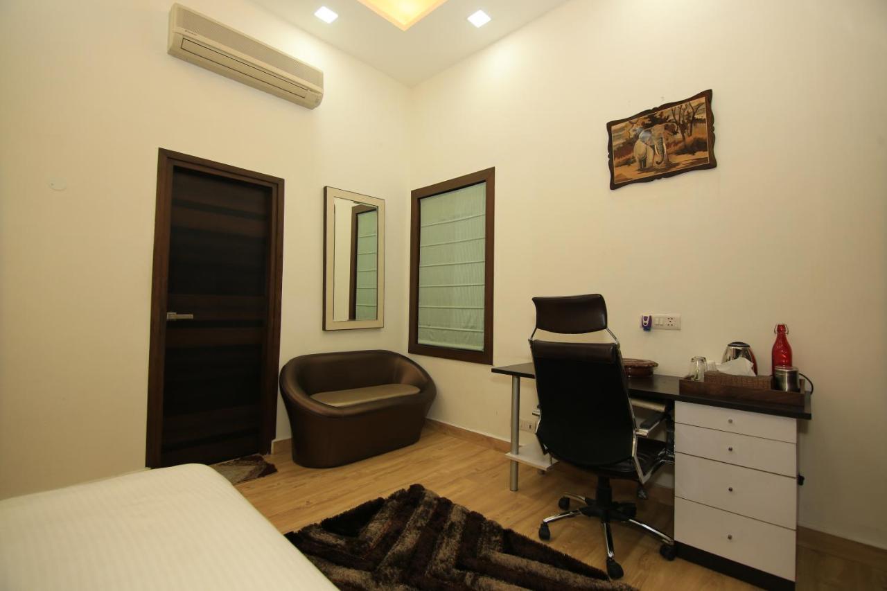 Avanti Tenantry-Luxurious Service Apartments นิวเดลี ภายนอก รูปภาพ
